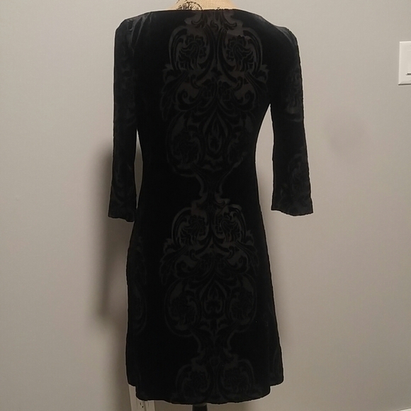 Vintage petite  black velvet dress Add to  bundle + I'll reduce shipping! - Picture 3 of 4